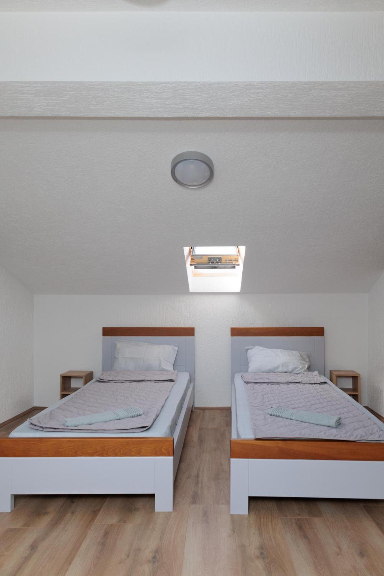Albatross Guest House Битоля Екстериор снимка