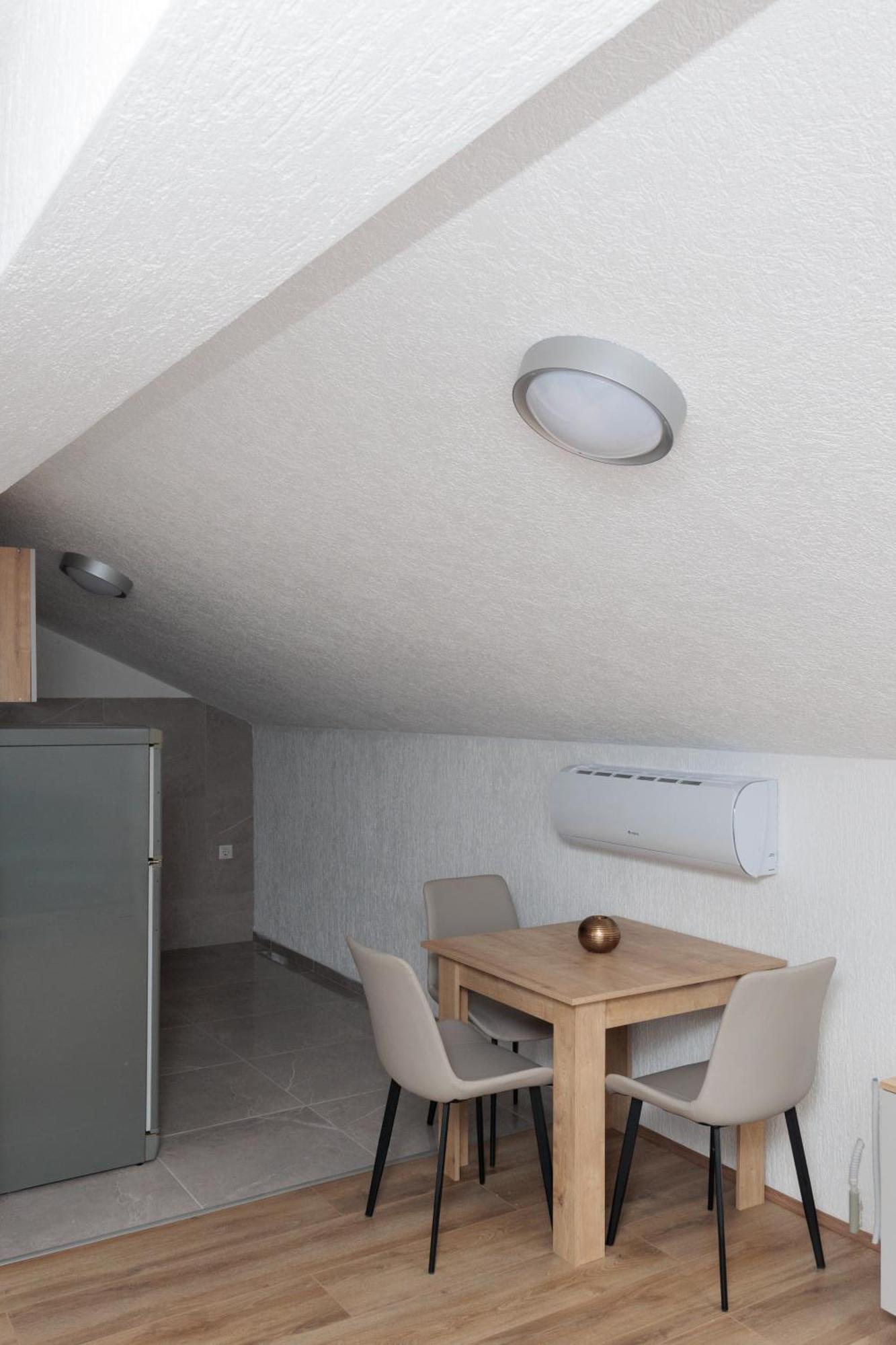 Albatross Guest House Битоля Екстериор снимка